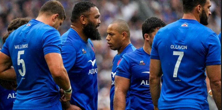 Floquer un maillot de rugby : Conseils pratiques pour personnaliser votre équipement sportif